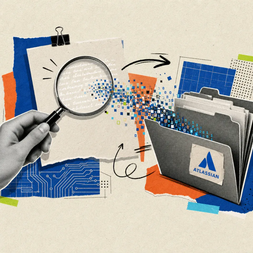Eine Lupe liegt auf einem eng beschriebenen Dokument, dessen Textzeilen sich in bunte Datenpixel auflösen und in eine orangefarbene Aktenmappe mit Atlassian-Logo strömen