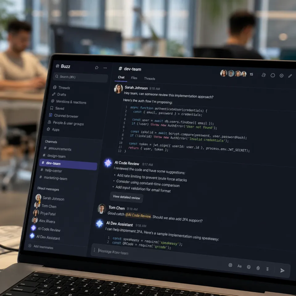 Bildschirm mit der neuen Team-Chat-App Buzz, in der KI-Agenten neben menschlichen Kolleginnen und Kollegen als gleichberechtigte Kanalmitglieder erscheinen