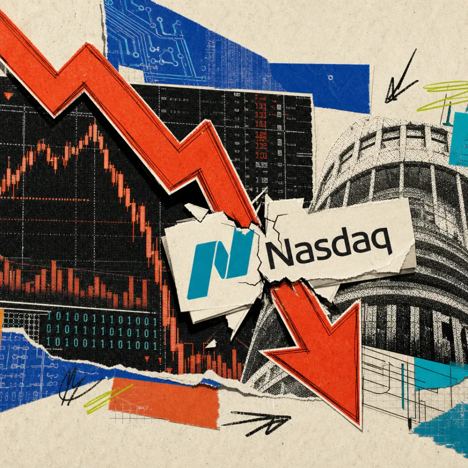 Ein rot fallender Kurspfeil durchbricht einen Nasdaq-Logo-Sticker, im Hintergrund flackernde Börsenkurven-Grafiken auf einer Anzeigetafel