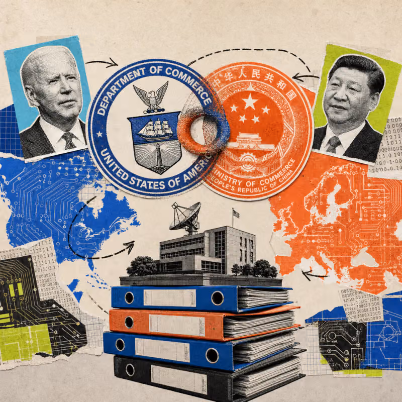 Zwei ineinandergreifende Siegel-Stempel verschmelzen über einer angedeuteten Kartenlinie zwischen Europa und Nordamerika, davor ein kleines Forschungsgebäude auf einem Sockel aus Aktenordnern