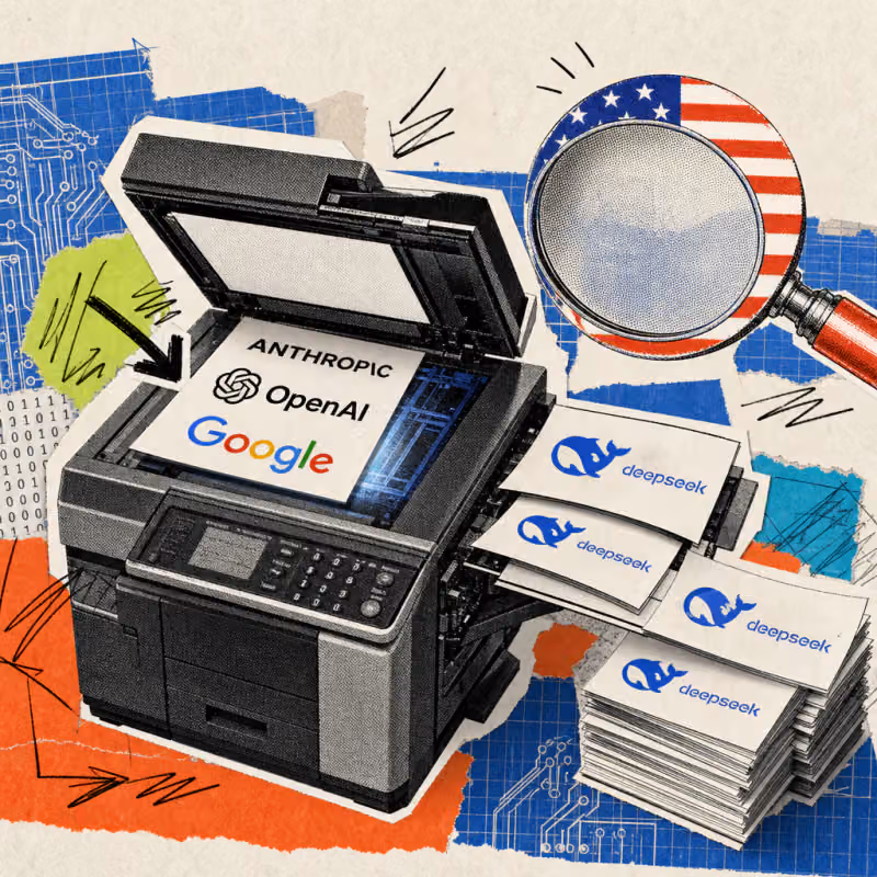 Ein Kopiergerät druckt Blätter mit dem DeepSeek-Logo aus einer Vorlage mit den Logos von Anthropic, OpenAI und Google, eine Lupe in US-Flaggenfarben schwebt darüber.